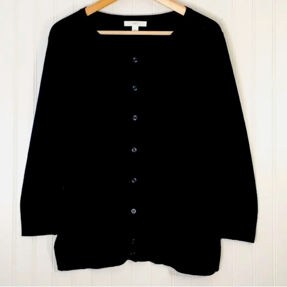 1901 lightweight Cardigan Sweater